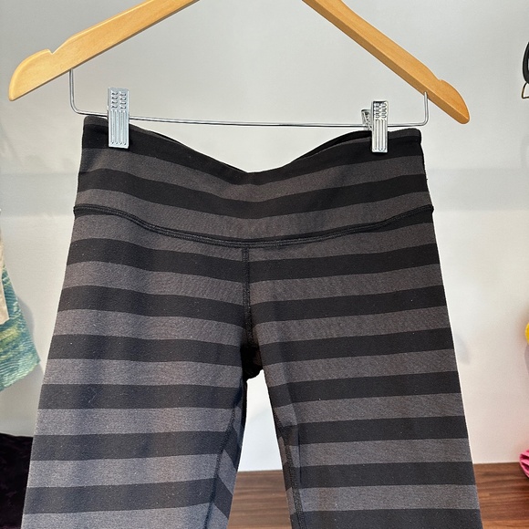 Lululemon wunder unders sz 8 luon - Picture 1 of 6